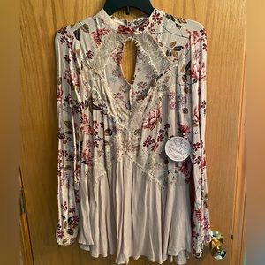 NWT Pink Gypsies and Moondust Tunic Sz S